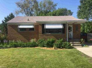 1211 E 13 Mile Rd, Royal Oak, MI 48073