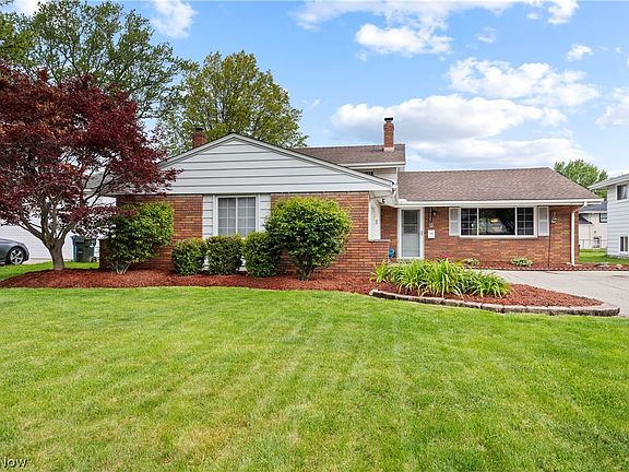 2nd image of 25082 Randall Dr