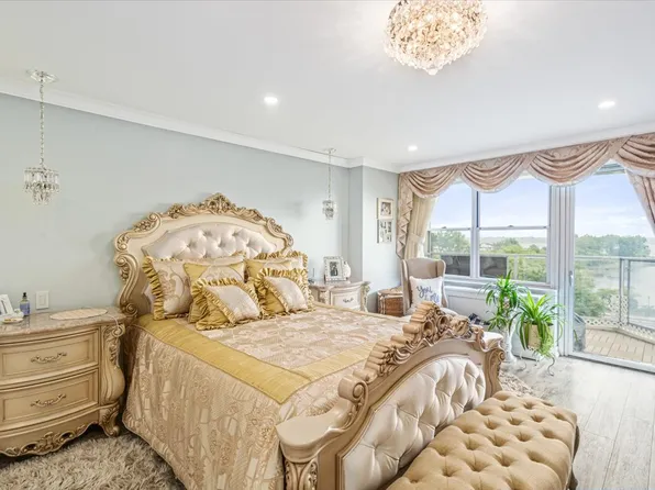 17-85 215th Street image 15 of 41