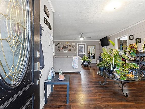 2nd image of 93 Gloster Rd SW