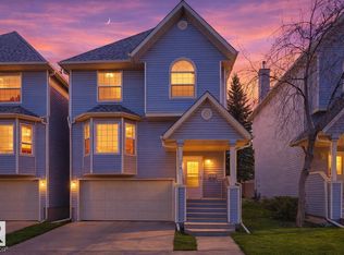 1670 Jamha Rd NW #109, Edmonton, AB T6L7B3