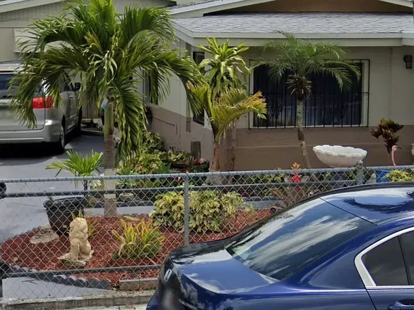 13725 NW 4th Pl #1, Miami, FL 33168