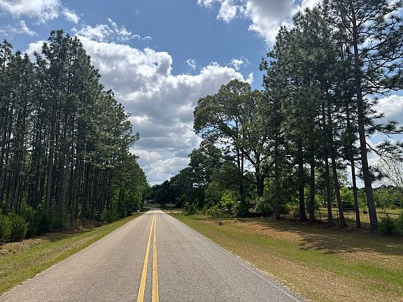 5th image of 57611 Mary Hadley Rd