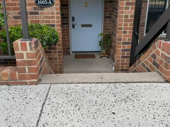 1605 S Hayes St #1, Arlington, VA 22202