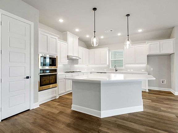 The Paseo - Kitchen