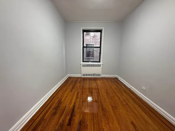 729 West 186th Street image 10 of 20