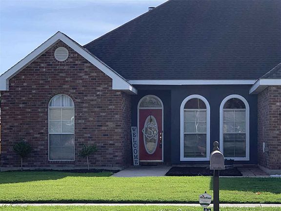 3rd image of 1007 Rebecca Dr