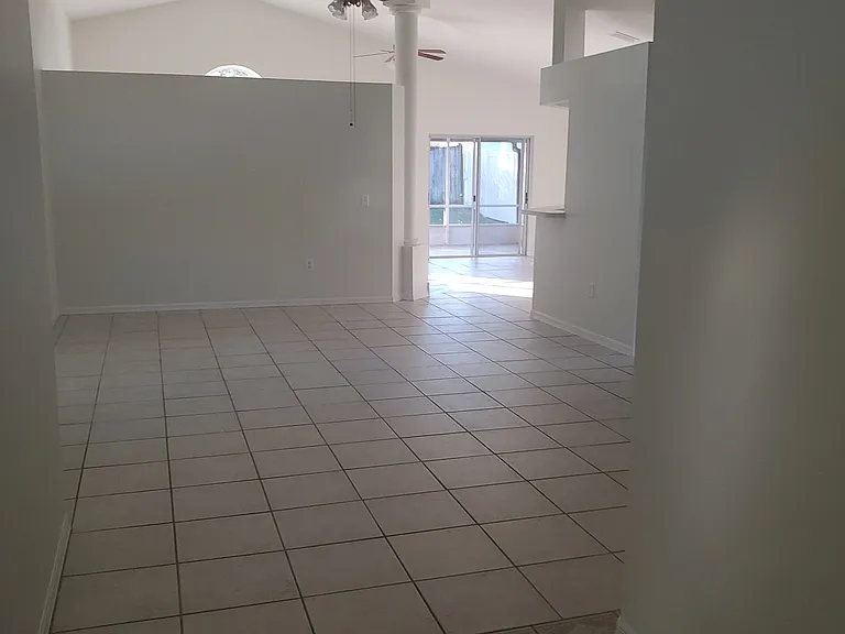 665 Brightview Dr — Photo 4