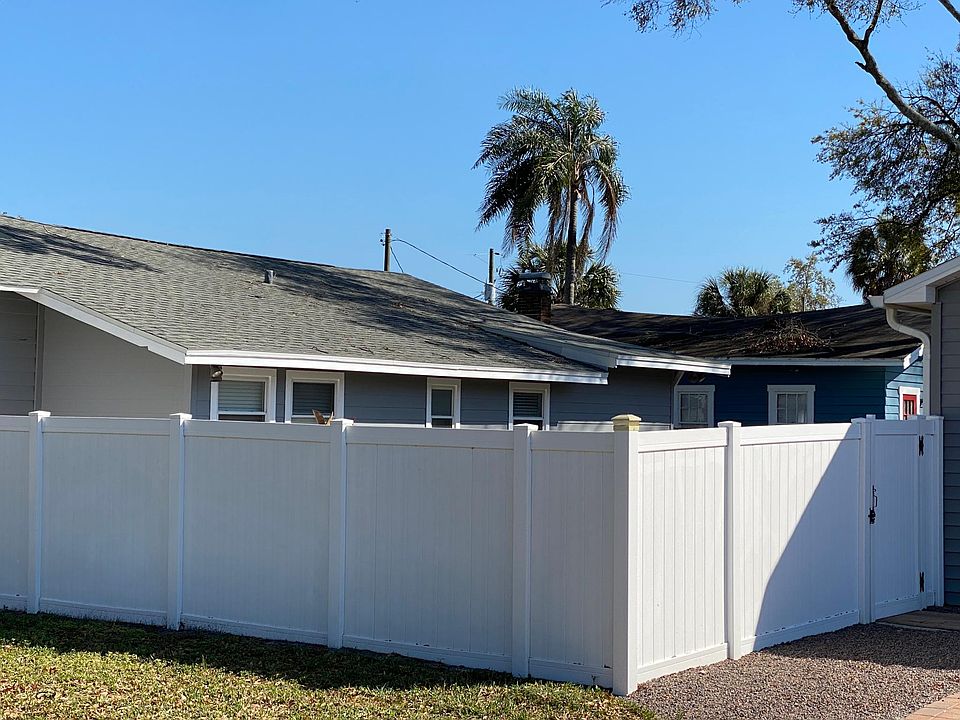 2nd image of 208 N Tampania Ave