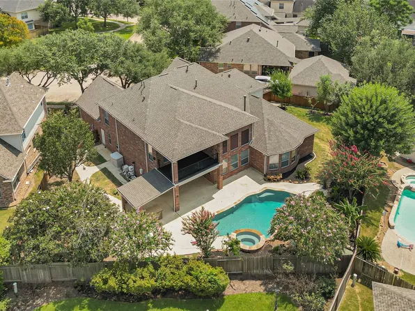 13310 Pecan Walk Ln, Sugar Land, TX 77498