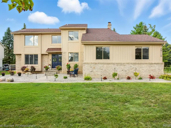 39110 Horton Dr, Farmington Hills, MI 48331