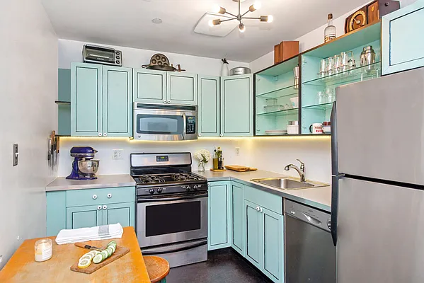 Sold by Keller Williams NYC | media 3