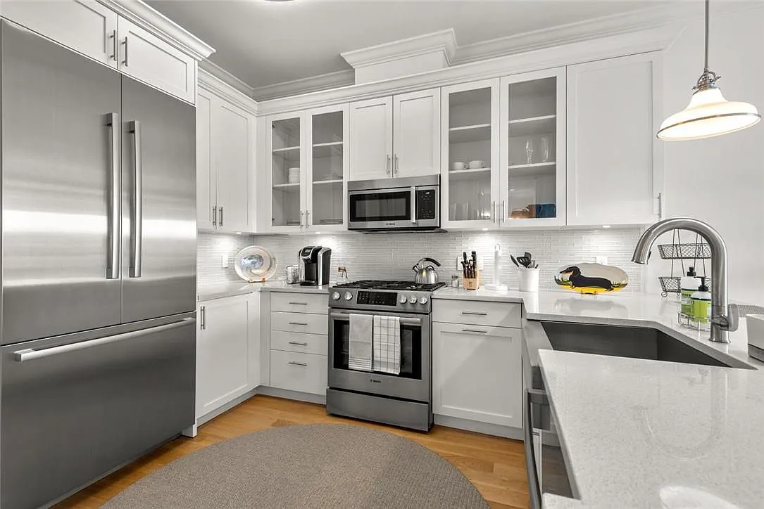 1 bed, 833 sqft, $4,200 — Photo 4