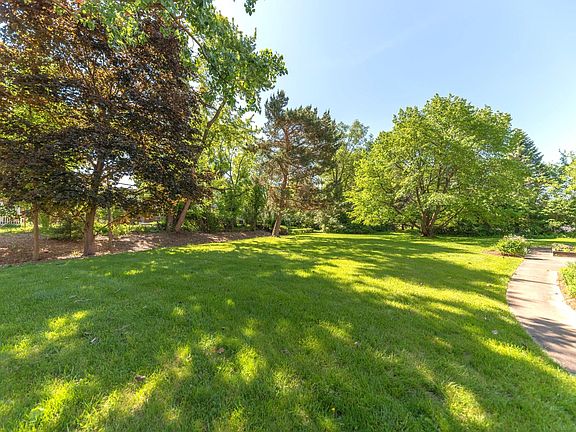 5th image of 2110 Ardenne Dr