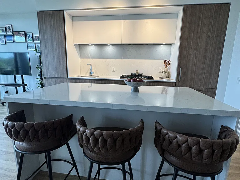 1 Hillsdale Ave E #609 — Photo 11