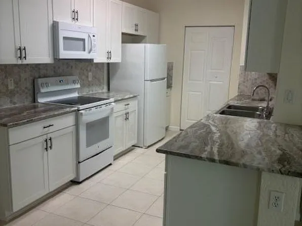 3557 Forest Hill Boulevard #49, Palm Springs, FL 33406