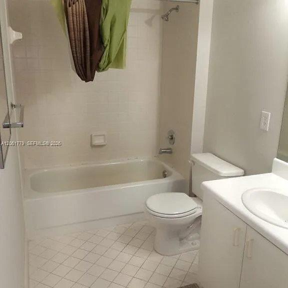 1351 SW 141st Ave #310G — Photo 6
