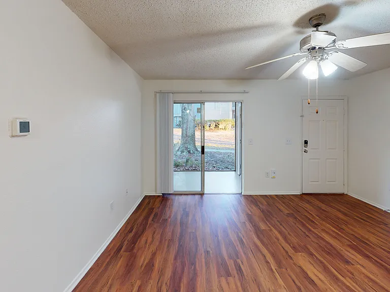 Lakewood Place — Photo 123