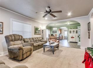 324 S Grand St, Crescent, OK 73028