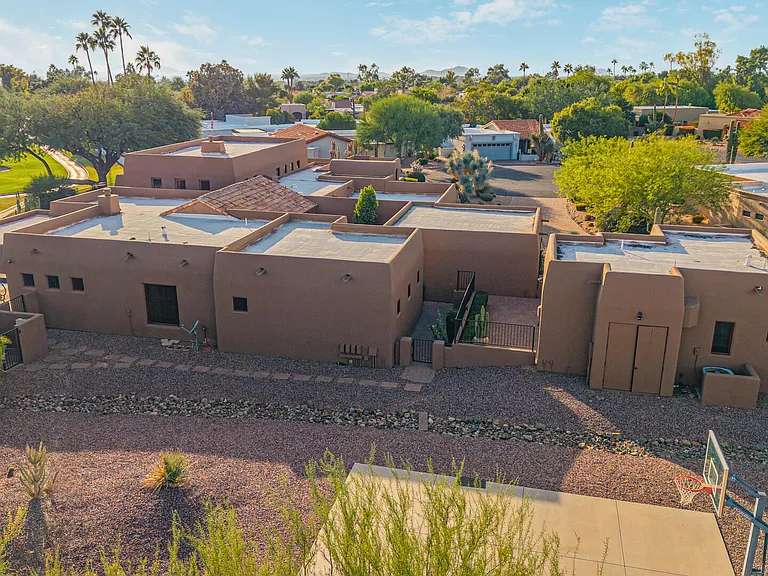8406 E Calle Buena Vis — Photo 93