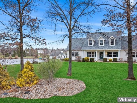 11 Summerhaven Ct, Troy, MO 63379