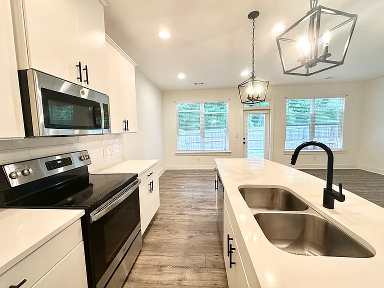 319 Auburn Valley Way — Photo 11
