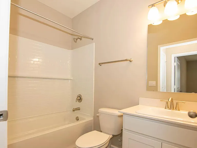 1706 S Centennial Ave — Photo 14