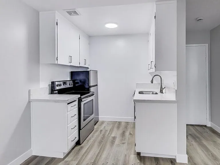 187 Montecito Ave #303 — Photo 3