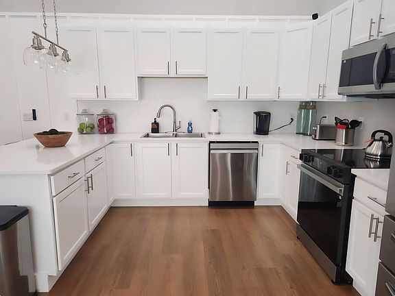 3rd image of 6384 W Flanders Ln #6384