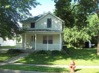 310 Liberty St, Walnut, IL 61376