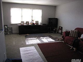 2nd image of 26 Quebec Rd