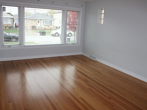 4th image of 4409 N Orange Ave