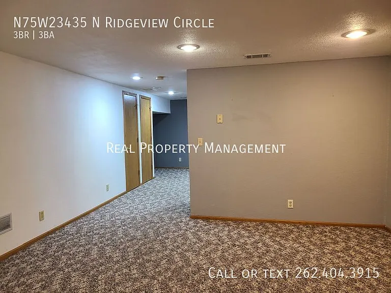 N75W23435 N Ridgeview Cir — Photo 18