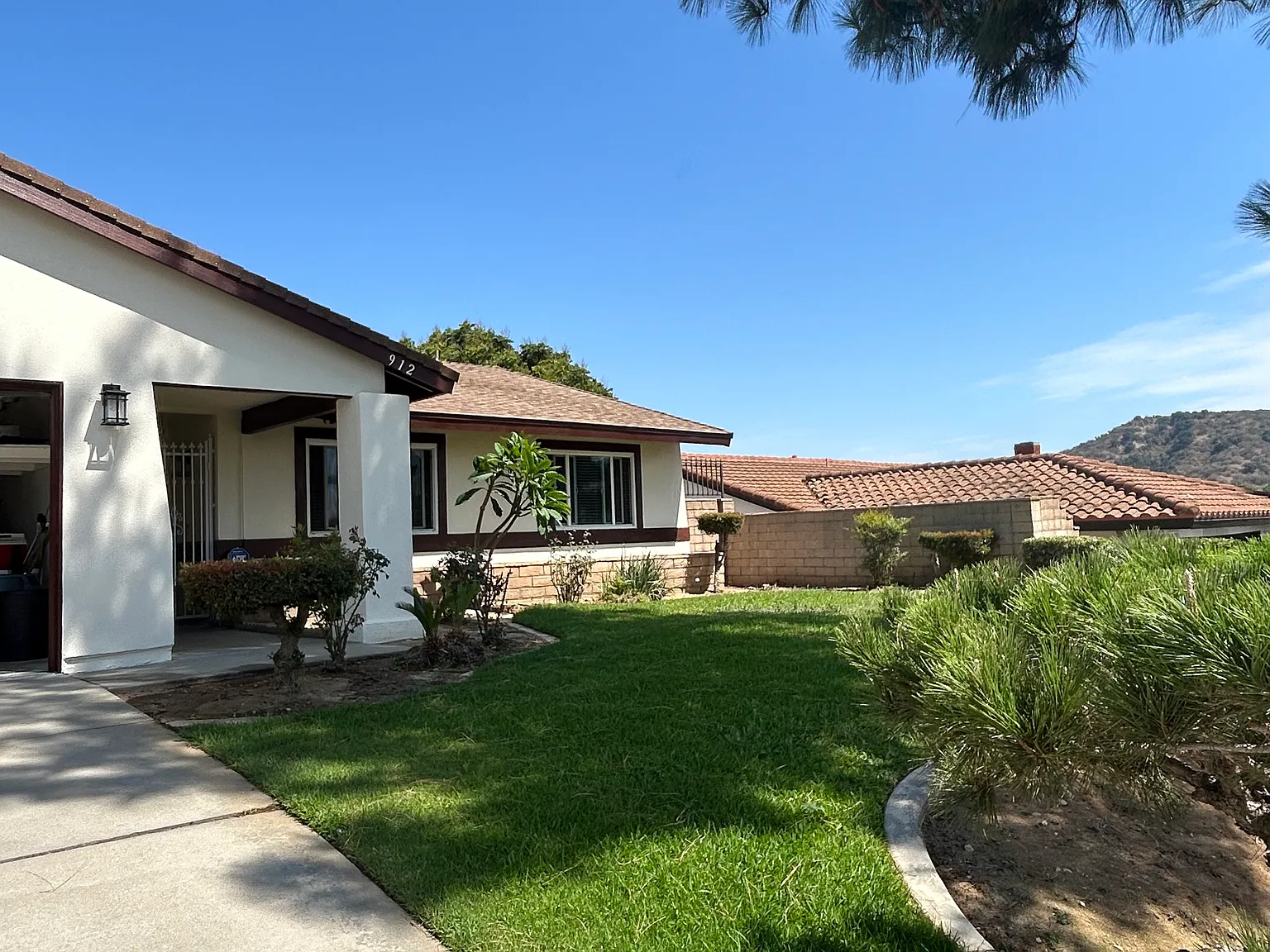 3 bed, 1540 sqft, $3,588 — Photo 2
