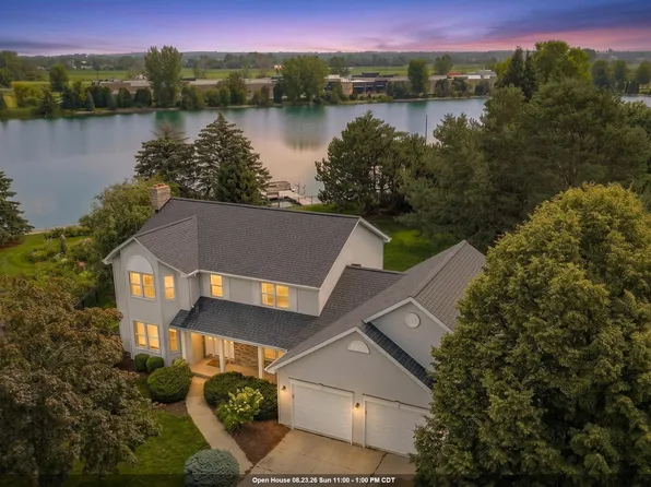 2485 Van View Ct, Green Bay, WI 54311