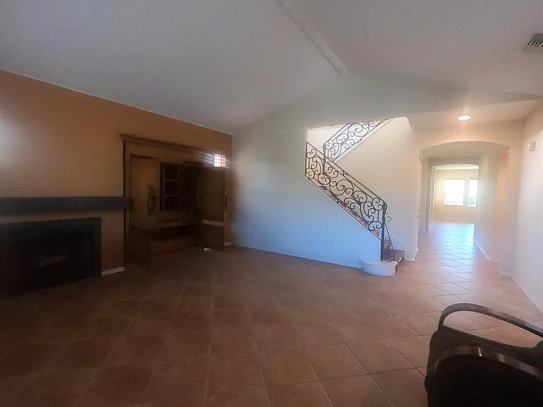 1513 Carmel Ave — Photo 2