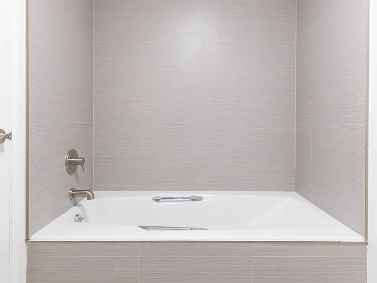 1653 W Snow Cir — Photo 30