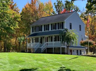 77 Chestnut St, Uxbridge, MA 01569