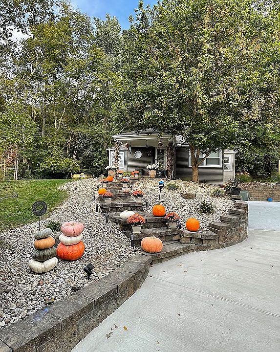 1st image of 168 Woodland Dr