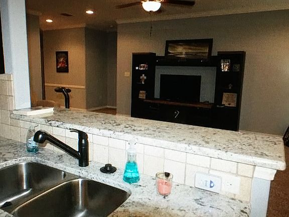 5th image of 2212 Woodgrove Ln