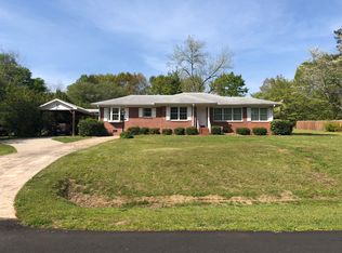 421 Sunset Cir, Forsyth, GA 31029