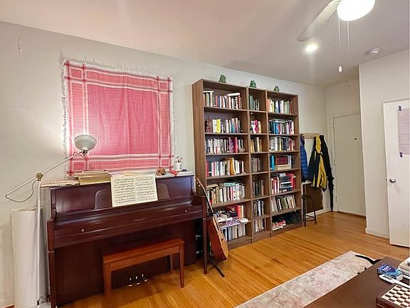 2nd image of 322 S 11th St APT 5
