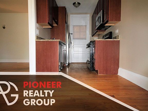 4th image of 2100 W Ainslie St #21001W