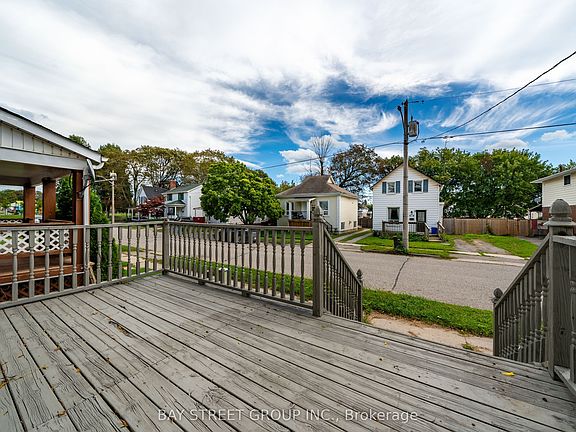 4th image of 116 Summer St