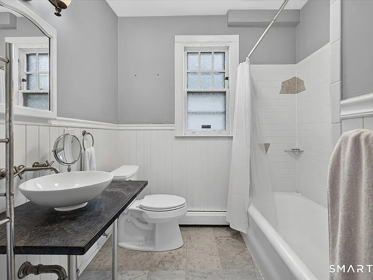 146 Everit St #B — Photo 15