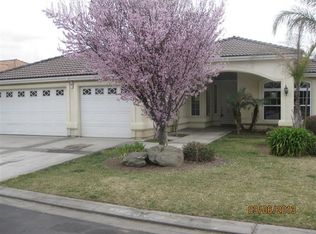 15 Breeze Way, Madera, CA 93637