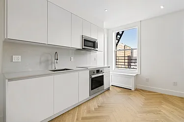 Rented by Akelius Real Estate Management