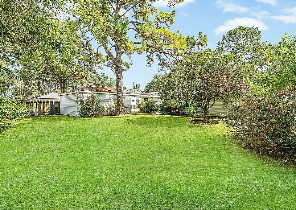 2nd image of 2407 Eaglerock Dr