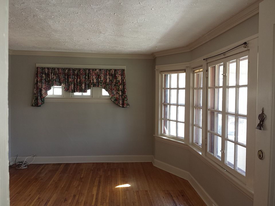 1st image of 2041 Morrison Ave