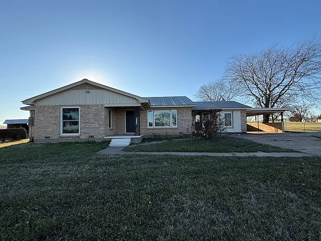 13428 FM 269 — Photo 3